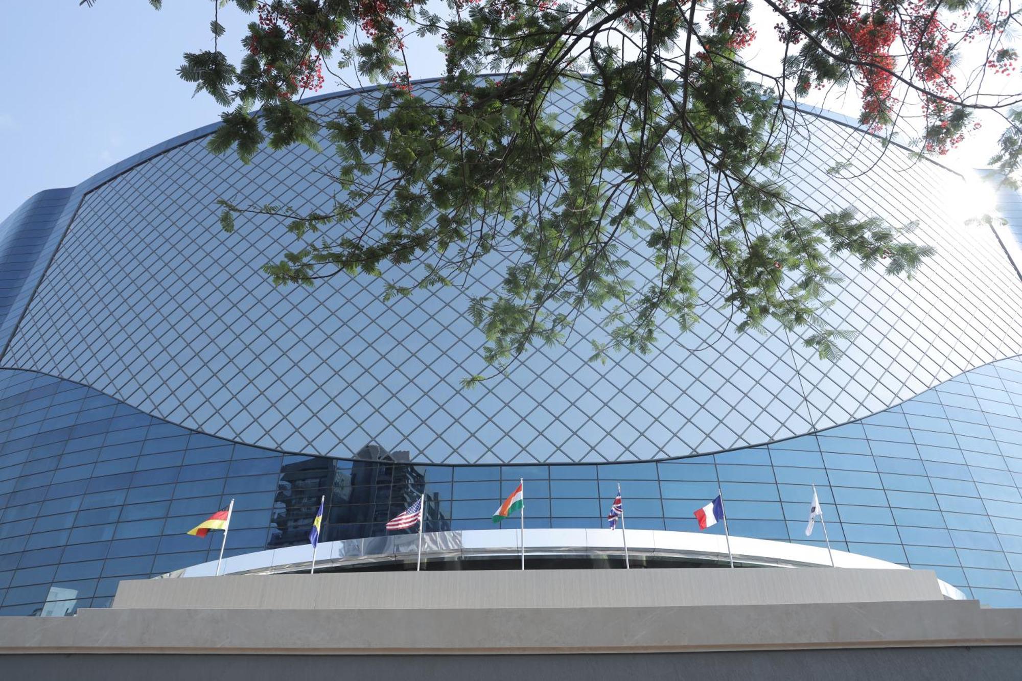 Hotel The World Surat Exterior foto
