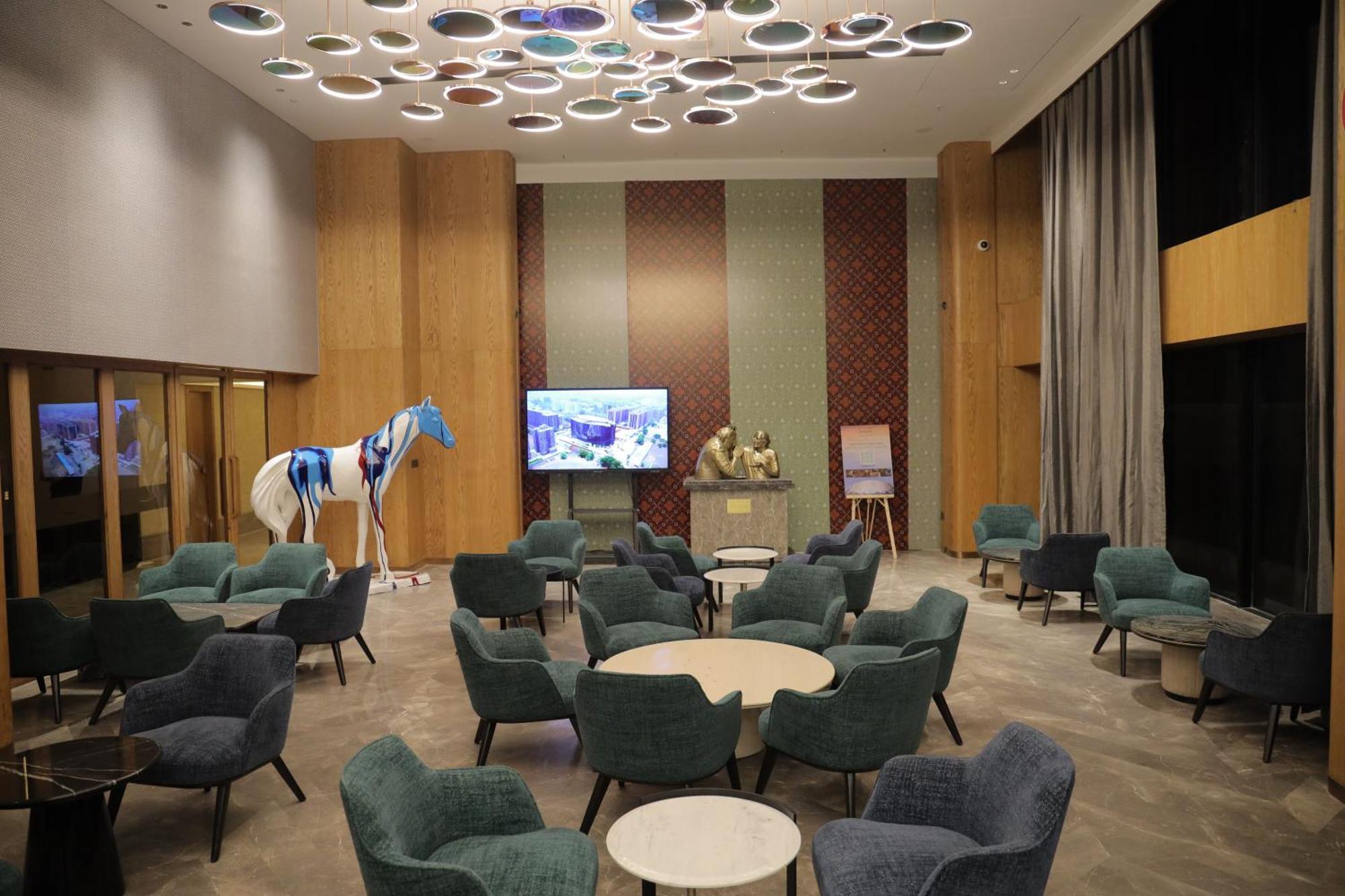 Hotel The World Surat Exterior foto